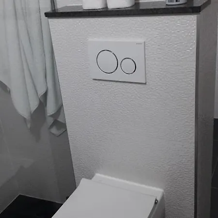 Nani Centar * Σπλιτ